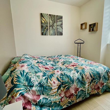 Joli Appartement Avec Parking Montbéliard Dış mekan fotoğraf